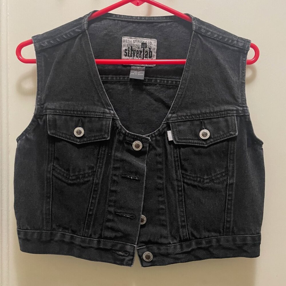 Cropped Levi's women's vest, small